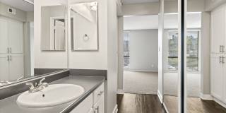 4250 Coldwater Canyon Apartments Gallery 17