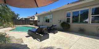 Gorgeous single story with Pool! Gallery 25