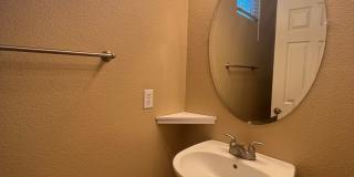 Spacious 3bed 2.5 bath available in Regency Park Spacious 3bed 2.5 bath available in Regency Park Gallery 27