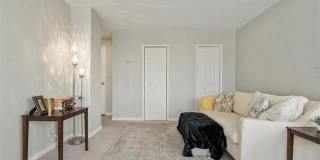 8900 E JEFFERSON Avenue Gallery 4