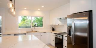 Beautifully Appointed Fully Furnished 4 bedroom/3 bathroom Kuau BayView House w/ Ocean views Gallery 14
