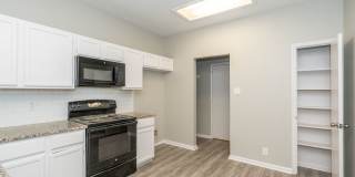 BEAUTIFULLY UPDATED 3-BEDROOM HOME IN TIMBER RIDGE Gallery 24