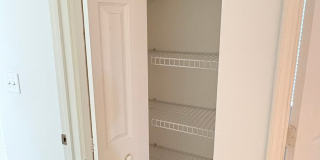 *NOW AVAILABLE* 3/2 Condo in Fort Myers Gallery 16