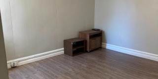 1192 YORKSHIP SQUARE Gallery 20