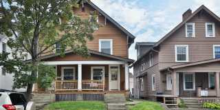 CENTRAL CAMPUS HUGE HOUSE WITH PRIVATE PARKING Gallery 1