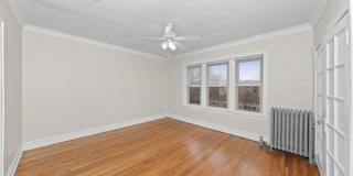 2849 W Berteau Ave Gallery 10