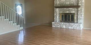 379 Englewood Dr Gallery 7