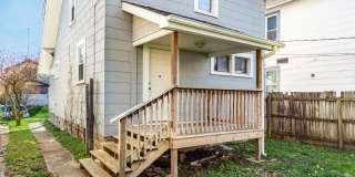 Adorable Single-Family Home! Gallery 23