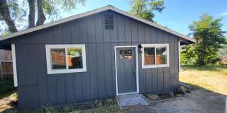 2 Bed 1 Bath single level home Bend Oregon Gallery 1