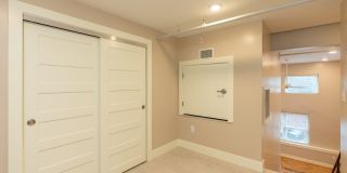 157-105 N. Main Street Gallery 12