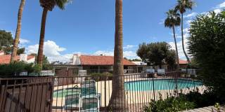 single-story townhouse 3-bedroom, 2-bath Gallery 1