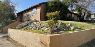 CHARMING 4 BED 2 BATH HOUSE NEAR DOWNTOWN Gallery 36