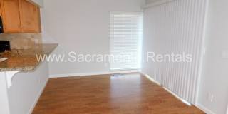 Wonderful Sierra Oaks 3bd/2ba Duplex with 2 Car Garage Gallery 11