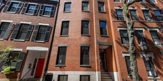 101 Myrtle St Gallery 10