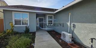 Welcome to 2062 River Rock Dr! Gallery 4