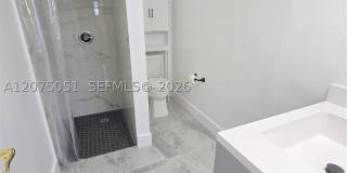 6746 NW 188th Ter Gallery 11