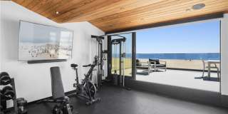 800 W Oceanfront Gallery 14