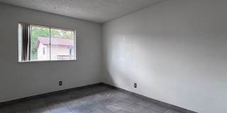 Great 2 bedroom 1 bath condo with a Covered Parking outdoor patio and in great Condition! Gallery 5