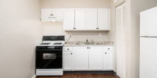 Pinetree Village Apartments Gallery 1