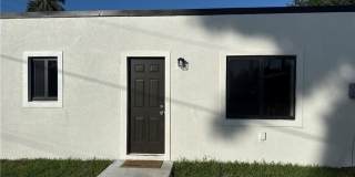 4523 Palm Beach Boulevard Gallery 1