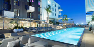 AVA Hollywood at La Pietra Place Gallery 40