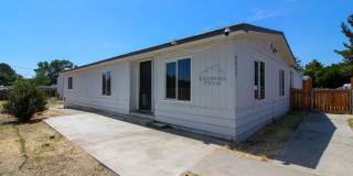 2 Bed, 2 Bath Home in Kennewick with a SHOP! Gallery 1