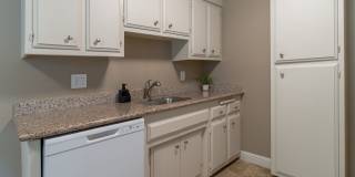 Courtyard Apartments Gallery 10