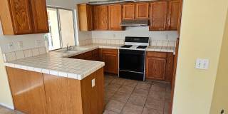Silver Creek Home 3 Bed 2 Bath + Office Gallery 4