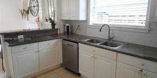 202 NE 36th Ter Gallery 15