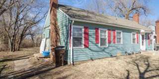 3 bed 2 Bath Home Super Large Back Yard Gallery 7