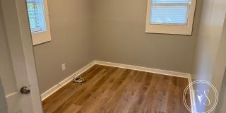 Cozy 2-bed/1-bath home in Carver Heights Gallery 12