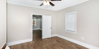 512 Oshaughnessy Avenue NE unit: A Gallery 9