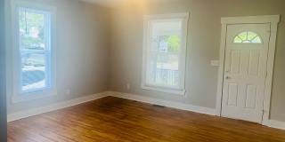 Newley Renovated 4BR - 2BA - South Campus! Gallery 19