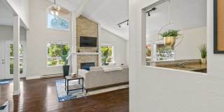 Brookstone Gallery 11