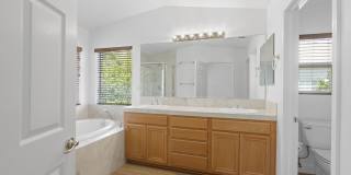 Gorgeous 3BD 2-Story Home in the Sorrento Community in Porter Ranch! Gallery 29