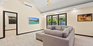 Kahala Zen: Spacious Modern Oasis w/ Studio, Garden & Lush Garden Gallery 4
