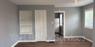 4726 East 34th Street Gallery 5