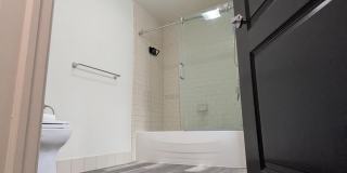 511-19 N BROAD Street Gallery 14