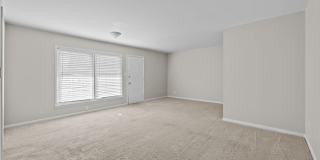 *MOVE IN READY* 3 Bed, 2 Bath Condo, Close to Uptown!!! Gallery 10