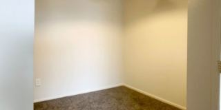 2 bed, 2 bath with washer/dryer hookup.  Great location off Sable and 2nd Ave. Gallery 5