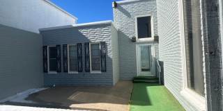 2 Bed Brick House! Golf Course View! Gallery 5