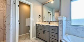 Spacious Craftsman Home on cul-de-sac - Electric Included! Gallery 23