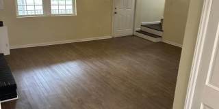 523 Hilltop Dr Gallery 9