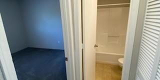 River Walk Apartments Gallery 72