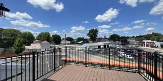 431 S Columbus Street Gallery 9