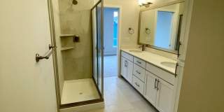 Like-New Beardslee Townhouse... Gallery 31