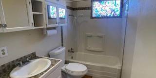 3 Bed 1 Bath in Clapp Park Gallery 6