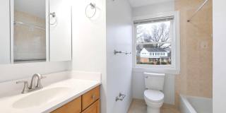 711 LAMBERTON Drive Gallery 41