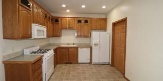 Spacious Home for rent! Gallery 10