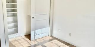 Modern 3 bedroom, 2.5 bathroom Townhome in Mapleleaf! Gallery 28